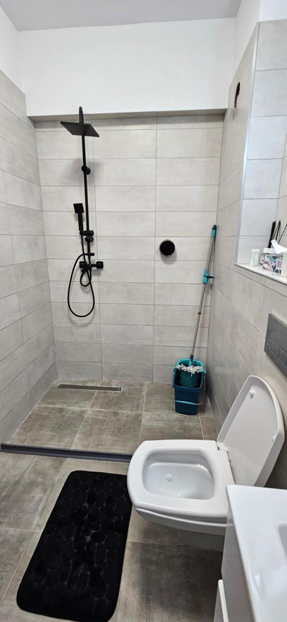 Apartament Dem Radulescu Langa Strand Râmnicu Vâlcea Eksteriør bilde